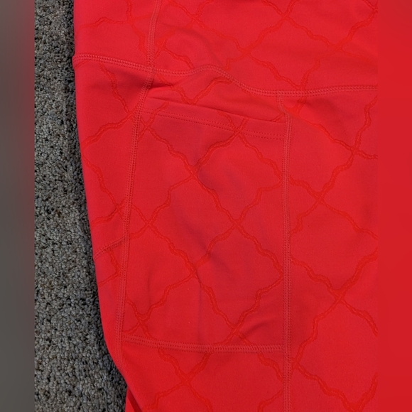 SHEFIT - Leggings w/ Pocket, Scrunchie and Mesh Laundry Bag - Picture 3 of 7